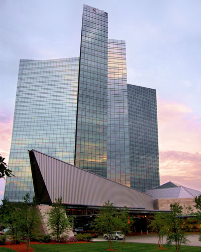 Series 300 structural metal roof crowns the Mohegan Sun Casino Resort hotel Series 300 structural metal roof crowns the Mohegan Sun Casino Resort hotel
