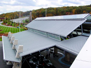 Series 300 metal makes and empressive entrance canopy to the Mohegan Sun CasinoResort