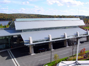 Series 300 metal makes and empressive entrance canopy to the Mohegan Sun CasinoResort