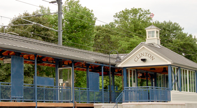 Series 300 metal roof adorns this Shore Line East Clinton commuter rail station